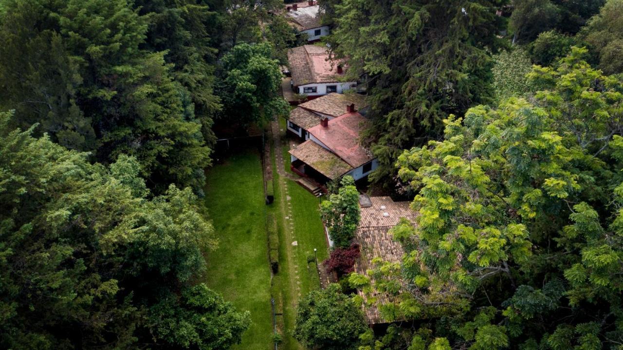 Lago Sol Hotel & Suites Tzintzuntzán Exterior foto